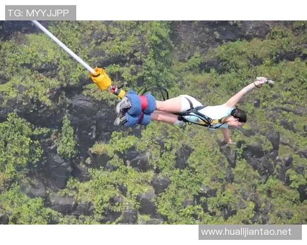 重庆攀岩队在极限运动会中的意识表现与团队协作分析